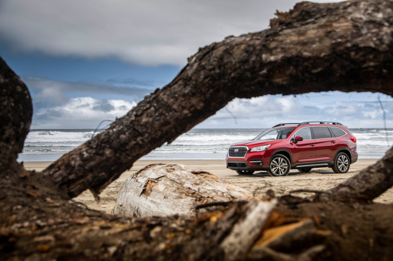 Illustration for article titled The 2019 Subaru Ascent Is The Three-Row SUV That Actually Feels Like A Subaru